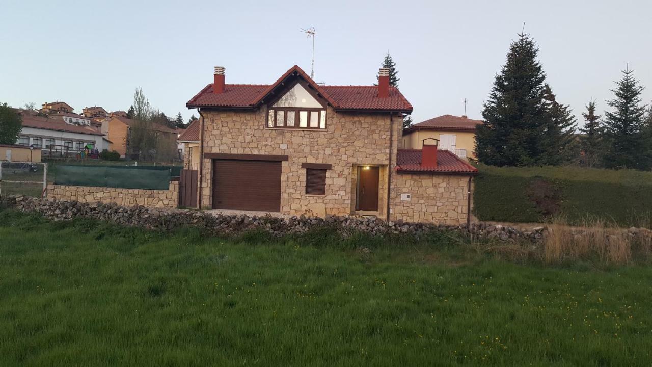 El Cordel De Gredos ξενώνας Navarredonda de Gredos Εξωτερικό φωτογραφία